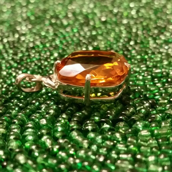 .925 Silver Rounded Square Golden Citrine Pendant - Picture 5 of 6